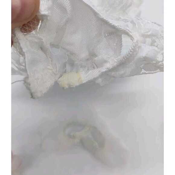 Vintage 1990 The Bridal Collection Barbie Wedding Dress Bouquet Vale #779 Mattel - Picture 7 of 15